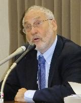 Stiglitz in Japan