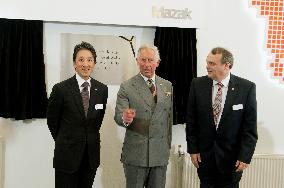 Prince Charles visits Japanese factory in Britain