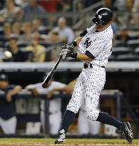 Ichiro hits walk-off homer