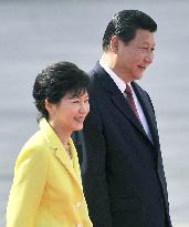 S. Korean president in China