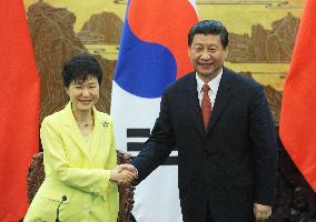 S. Korean president in China