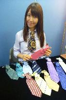 Woman creates tie-producing company at age 17