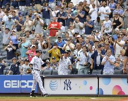 Jeter returns for Yankees