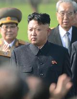 N. Korean leader visits cemetery