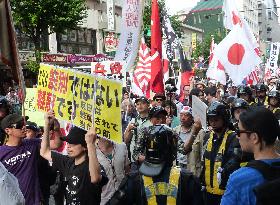 Anti-Korean rallies in Tokyo's Koreatown hurting business owners