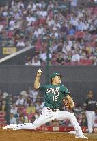 Eagles pitcher Tanaka