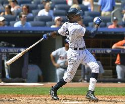 Soriano belts 2,000th ML career hit