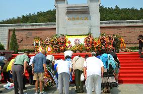 5 years after Hua Guofeng's death