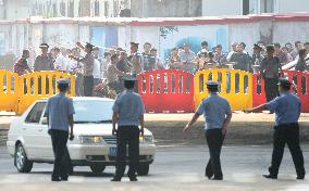 Trial opens for Bo Xilai