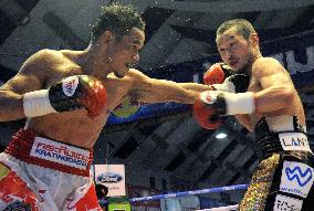 Denkaosan beats Nashiro to claim WBA super flyweight title
