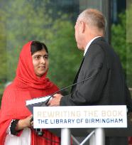 Malala Yousafzai opens library