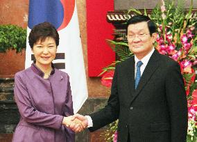 S. Korea president in Vietnam