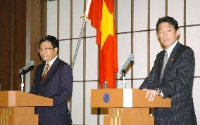 Japan, Vietnam foreign ministers