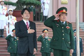 Japanese defense minister in Vietnam