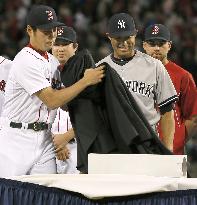 Red Sox honors Yankees' Rivera