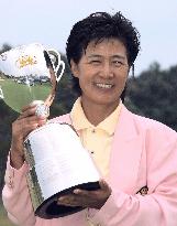 "Mothers of women's golf" in Japan, S. Korea