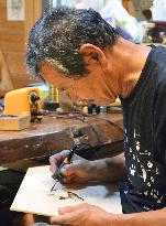 Pyrography artist Hamada make 3 dreams come true