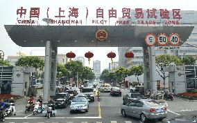 Shanghai's pilot free trade zone opens