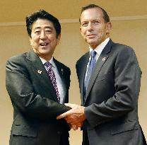 Japan-Australia summit meeting in Brunei