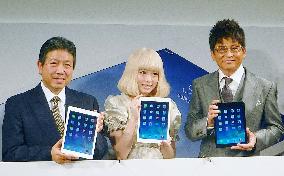 Apple's iPad Air goes on sale in Japan