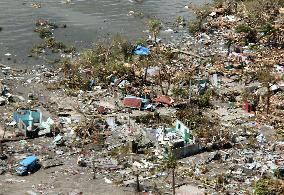 Typhoon hits Philippines