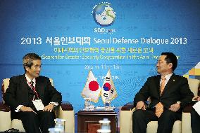 Japanese, S. Korean vice defense ministers