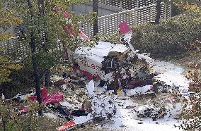 Chopper crashes in Seoul