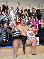Harumafuji wins 6th career title