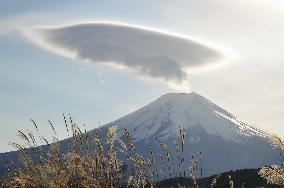 Cap cloud above Mt. Fuji