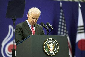 Biden mourns Mandela's passing