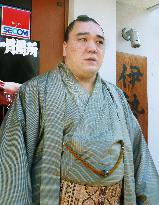 Harumafuji to skip New Year sumo