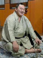 Hakuho meets press a day after winning New Year tourney