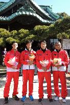 Japan's Davis Cup team visits Shibamata Taishakuten