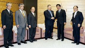 Abe, Mori to cooperate for success of Tokyo Olympics