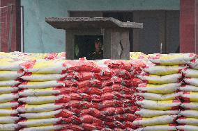 Bags from China piled up on N. Korean side of border