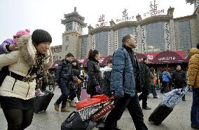 Post-holiday passenger rush at Beijing station