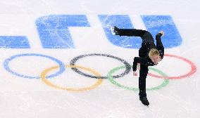 Plushenko performs in Sochi Olympics team event