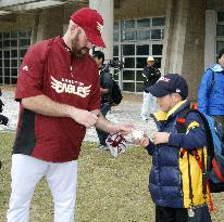 Youkilis joins spring training of Rakuten Eagles