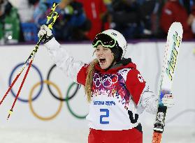 Canada's J. Dufour-Lapointe wins women's moguls