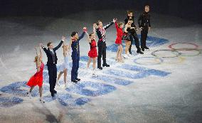 Russia wins figure skating team event