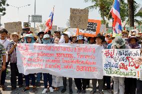 Thai farmers protest near Bangkok