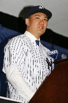 Yankees unveil Tanaka