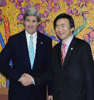 Kerry in S. Korea