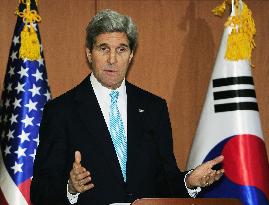 Kerry in S. Korea