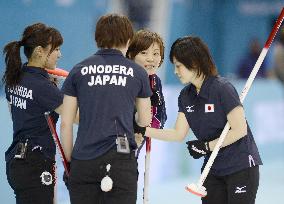 Japan falls to U.S. for 2nd loss in women's curling