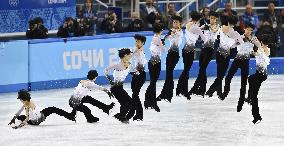 Figure skater Hanyu falls in quad during free program at Sochi
