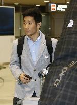 Japanese snowboarder Aono returns from Sochi