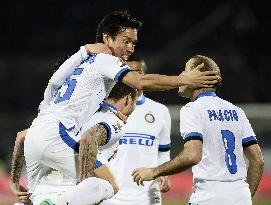 Inter's Nagatomo, teammates rejoice after scoring vs. Fiorentina