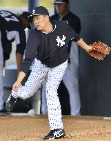 Tanaka kicks off his first spring in majors