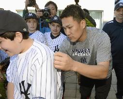 Tanaka kicks off his first spring in majors